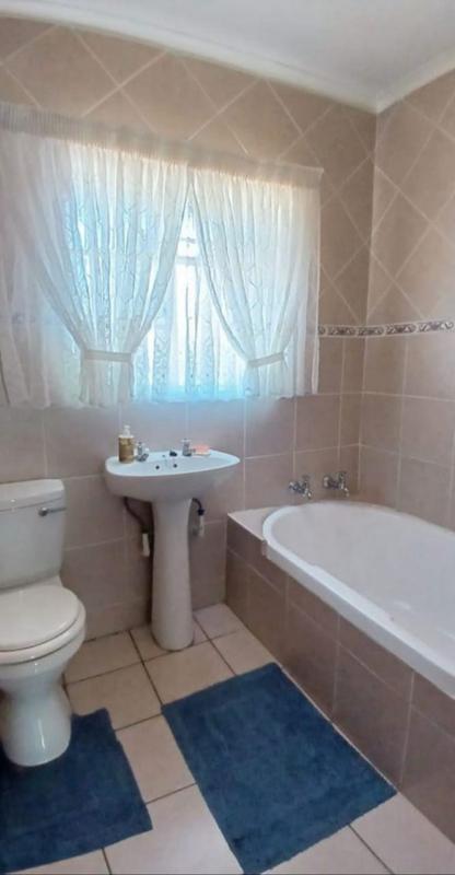 4 Bedroom Property for Sale in Vaal Park Ext 1 Free State